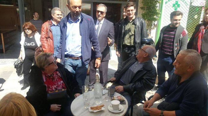 &Theta;έ&mu;&alpha; 12&omicron;: &Eta; &kappa;&alpha;&theta;&eta;&mu;&epsilon;&rho;&iota;&nu;ή &mu;&alpha;&sigmaf; &zeta;&omega;ή