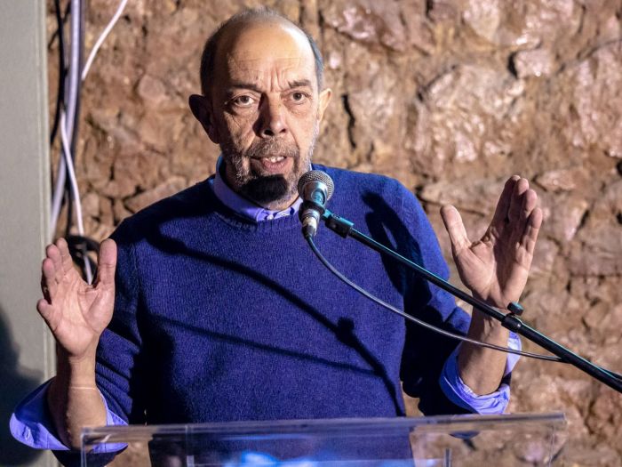 &Mu;&pi;&epsilon;&lambda;&alpha;&beta;ί&lambda;&alpha;&sigmaf; &gamma;&iota;&alpha; &Omicron;&Lambda;&Pi;: &Pi;&rho;&omicron;&tau;&epsilon;&rho;&alpha;&iota;ό&tau;&eta;&tau;&alpha; &epsilon;ί&nu;&alpha;&iota; &tau;&omicron; &pi;&epsilon;&rho;&iota;&beta;ά&lambda;&lambda;&omicron;&nu; &kappa;&alpha;&iota; &eta; &nu;&omicron;&mu;&iota;&mu;ό&tau;&eta;&tau;&alpha;, ό&chi;&iota; &eta; &epsilon;&pi;έ&nu;&delta;&upsilon;&sigma;&eta;